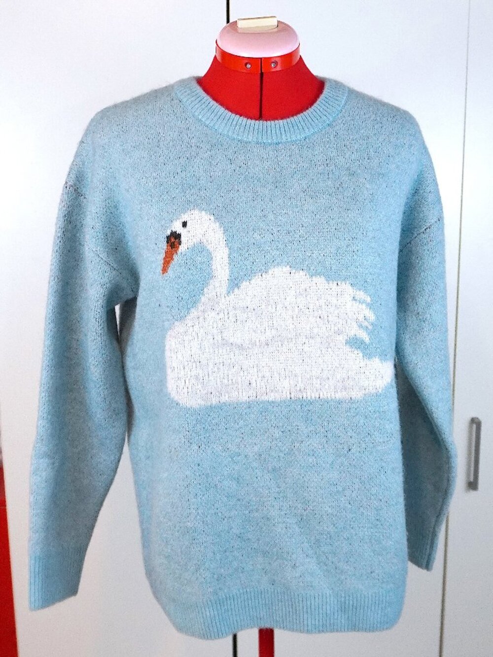 Simons (Twik) Swan Sweater